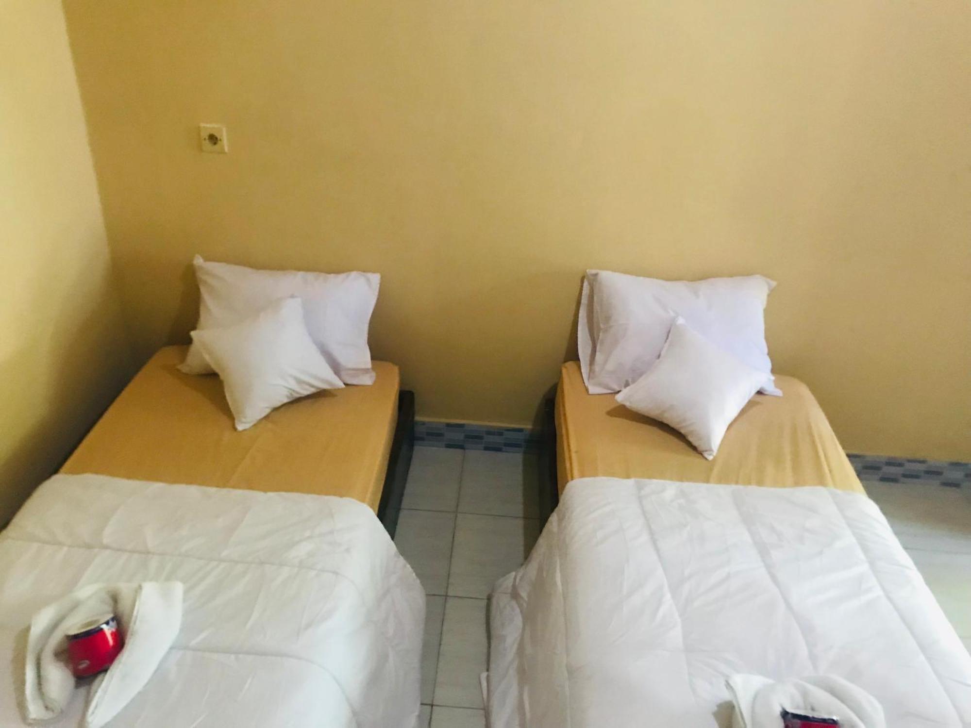 Kampung Homestay Kuta  Bagian luar foto