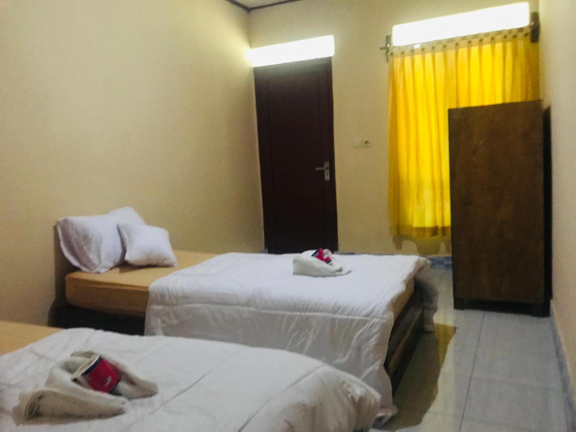 Kampung Homestay Kuta  Bagian luar foto